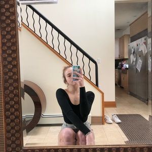 Meet your Posher, Lia